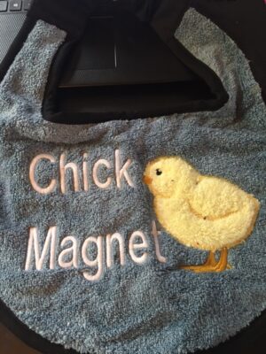 Adult size Bib with slogan "Chick Magnet"
